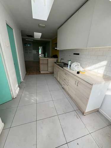 Casa 92 m2 construidos cerca Metro Hospitales (185037)