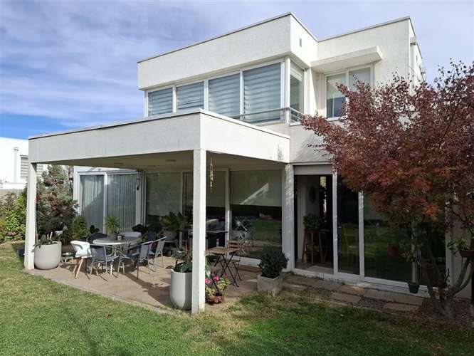 Casa en venta de 4 dorm. en Lo Barnechea - Imagen 3