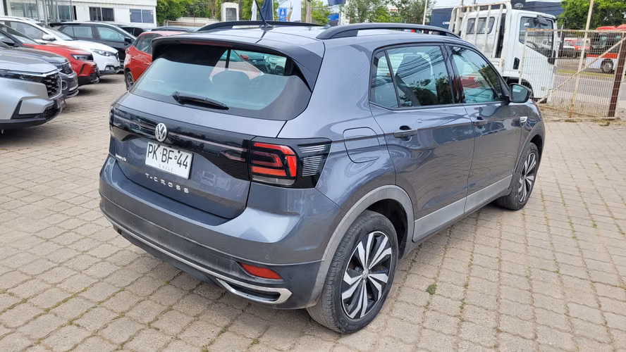 Volkswagen T CROSS HIGHLINE 1.6 FULL AUT. 1.6 • 4x2 • Automática • 2021 - Imagen 7