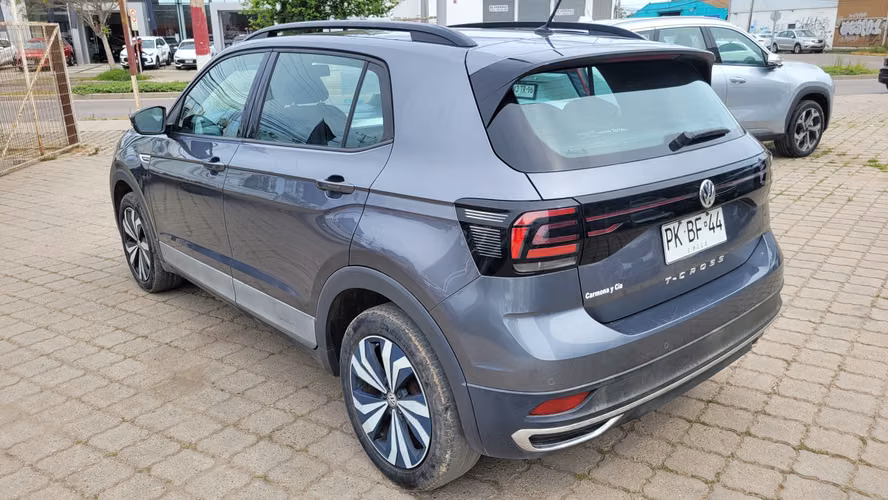 Volkswagen T CROSS HIGHLINE 1.6 FULL AUT. 1.6 • 4x2 • Automática • 2021 - Imagen 6