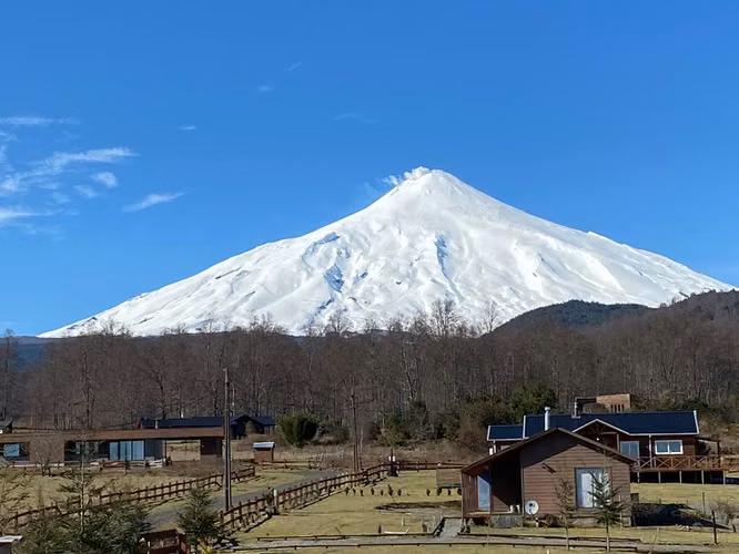VENTA DE PARCELA CON CASA COUNTRY PUCON - Imagen 1