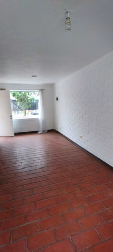 VENDO CASA ACOGEDORA, 2 DORM/1BAÑO, TALAGANTE - Imagen 6