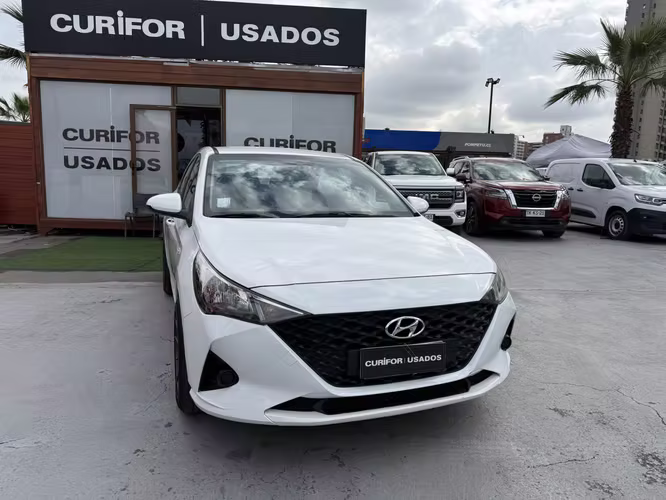 HYUNDAI ACCENT 1.4 HCI PLUS MT - Imagen 3