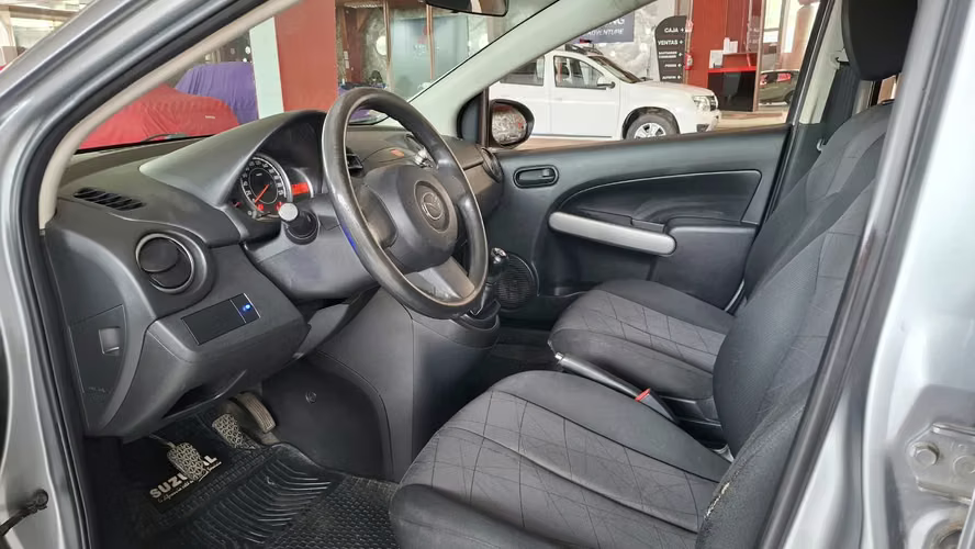 MAZDA 2 SPORT 1.5 MT 2014