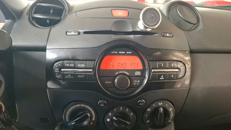 MAZDA 2 SPORT 1.5 MT 2014