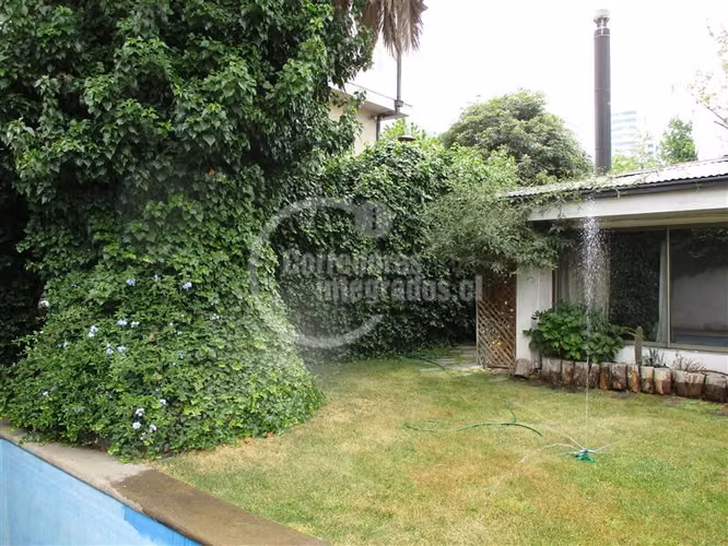 CasaVenta Providencia Alberto Risopatron arrendada - Imagen 9