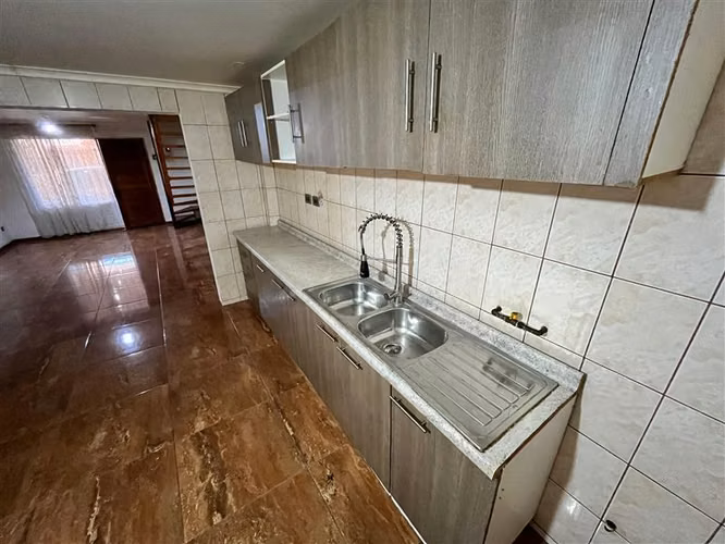 Casa 45mt2 de 2 dorm.1bñ. + estac. en San Bernardo - Imagen 2