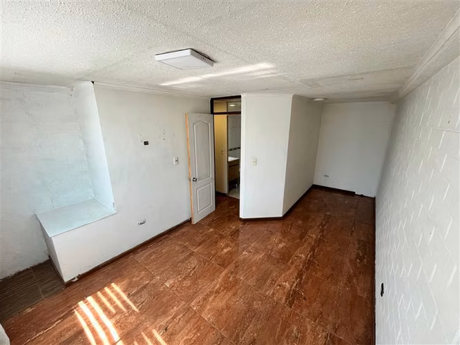 Casa 45mt2 de 2 dorm.1bñ. + estac. en San Bernardo - Imagen 8