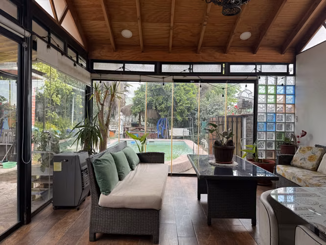 Venta propiedad de 590 mts totales, centro de Maipú
