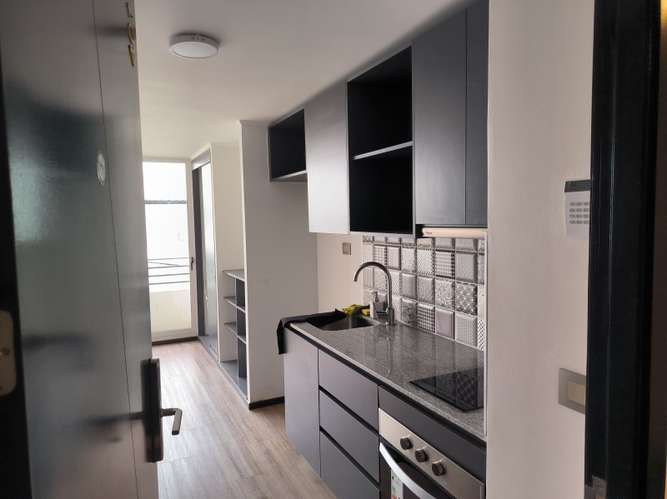 ACOGEDOR DEPTO STUDIO CON ESTACIONAMIENTO – A 5 CU