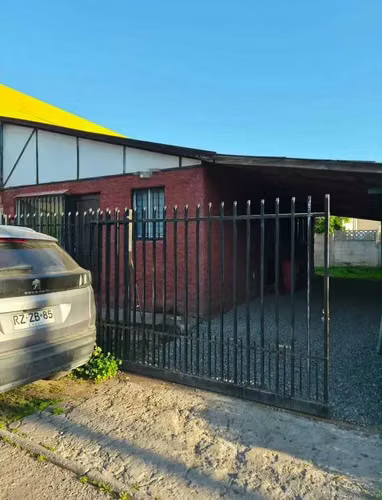 Amplia Casa con Excelente Conectividad (185083)