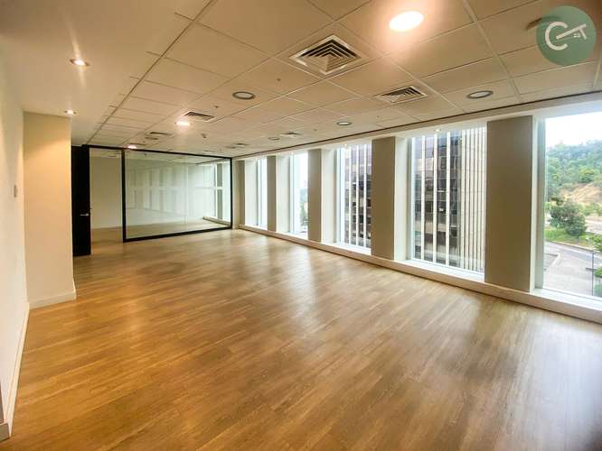 Amplia Oficina En Arriendo 360 M² o 180M²