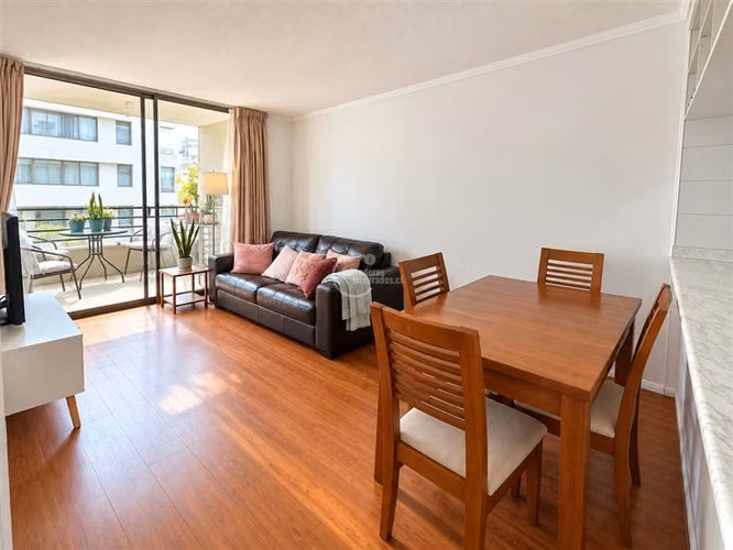 Departamento en venta de 2 dorm. en Las Condes