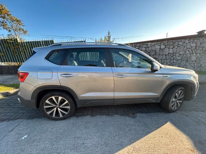 Volkswagen Taos