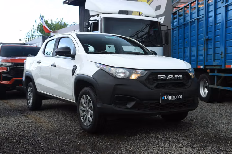 CAMIONETA RAM V700 DOBLE CABINA 2023 UN SOLO DUEÑO 1.4L BENCINA MT