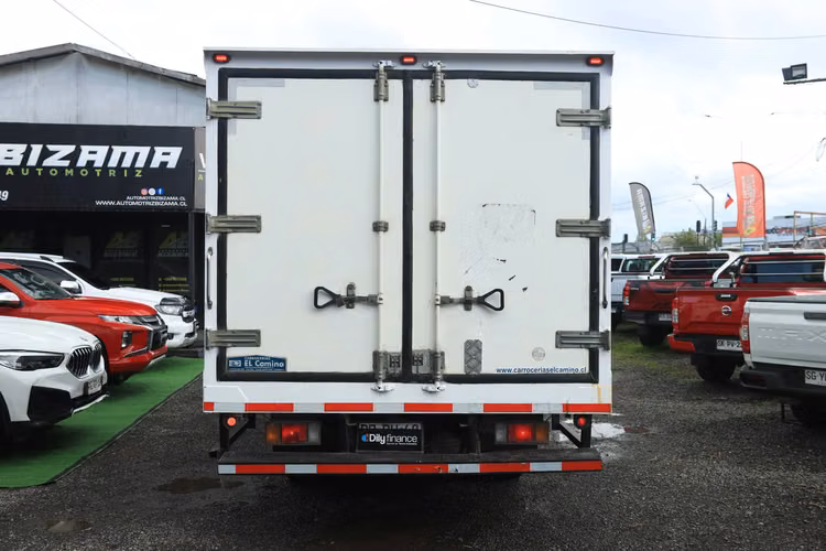 CAMION CHEVROLET NKR 2021 CARROCERIA FRIO CON AC FULL EQUIPO FACTURABLE