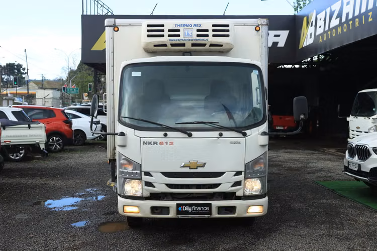 CAMION CHEVROLET NKR 2021 CARROCERIA FRIO CON AC FULL EQUIPO FACTURABLE