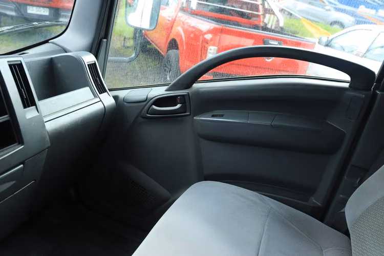 CAMION CHEVROLET NKR 2021 CARROCERIA FRIO CON AC FULL EQUIPO FACTURABLE