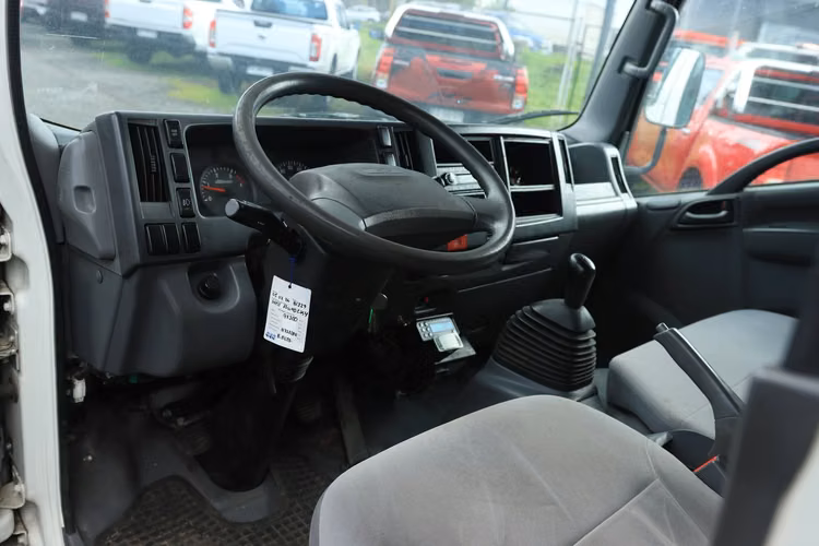 CAMION CHEVROLET NKR 2021 CARROCERIA FRIO CON AC FULL EQUIPO FACTURABLE