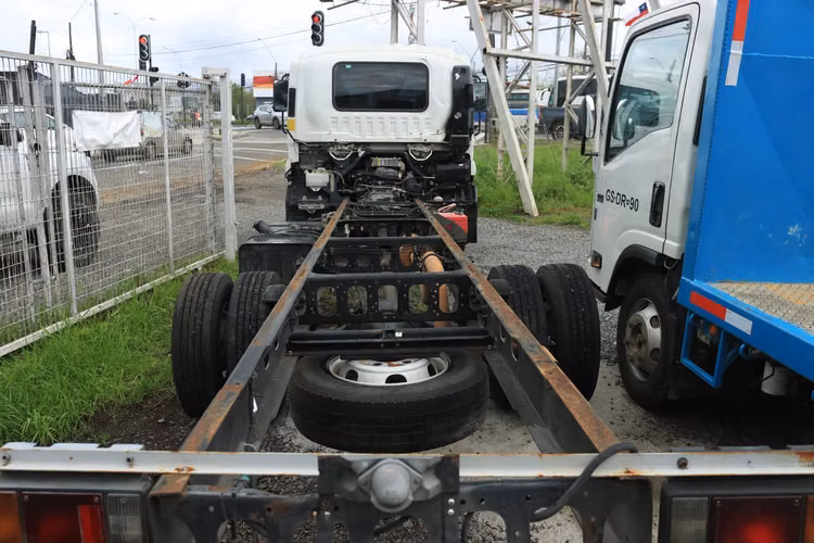 CAMION CHEVROLET FRR CHASIS UNICO DUEÑO 2021 PARA 8000KG AL DIA FACTURABLE
