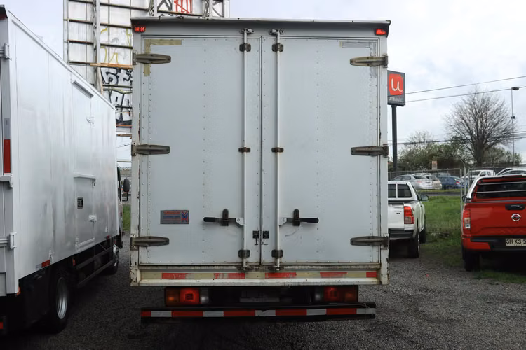 CAMION CERRADO HYUNDAI HD78 AÑO 2020 PARA 5000KG AL DIA FACTURABLE