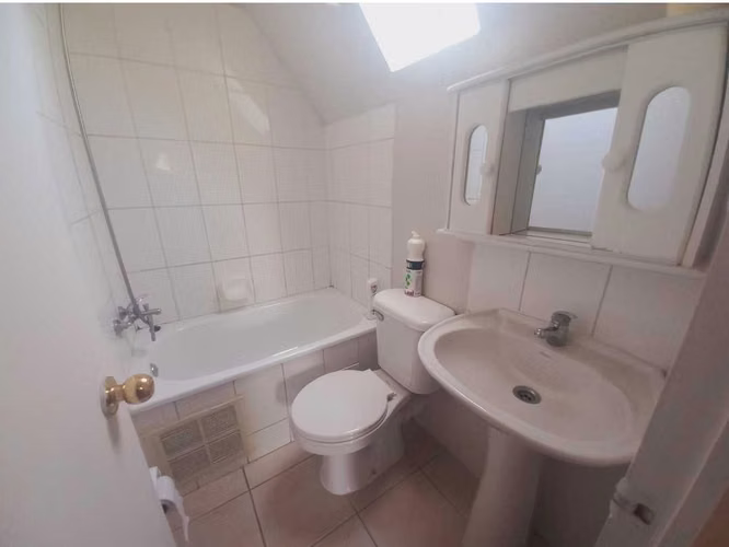 Casa en arriendo 3 dormitorios 2 baños con estac (185093) - Imagen 18