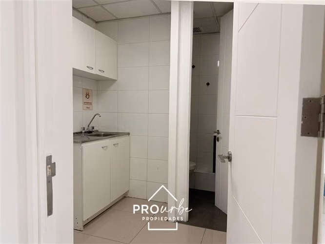 Oficina en arriendo en Providencia - Imagen 4