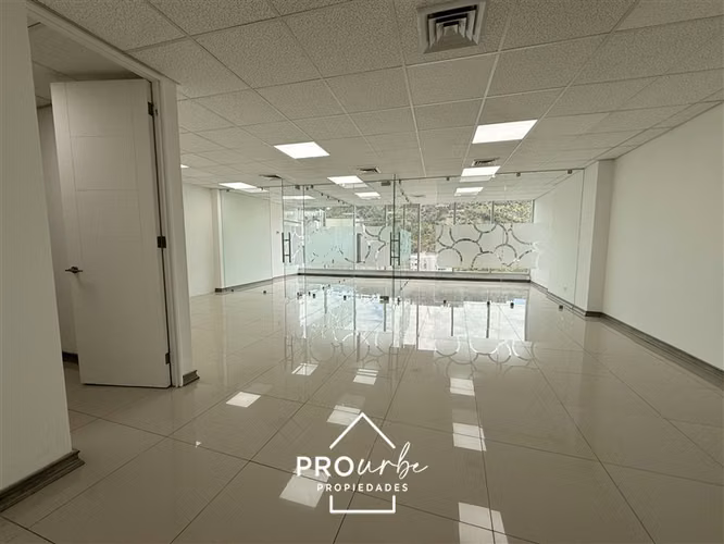 Oficina en arriendo en Providencia - Imagen 8