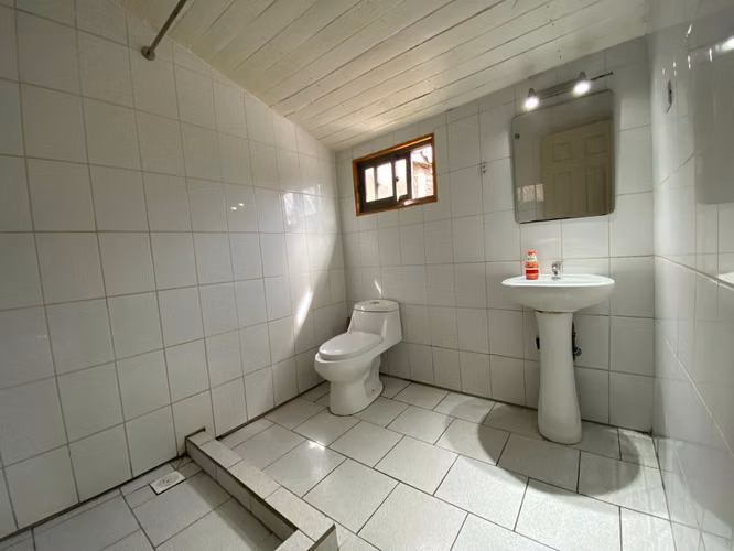 CASA EN CINCO NORTE, TEMUCO  2 DORMITORIOS, AMPLIO TERRENO - Imagen 19