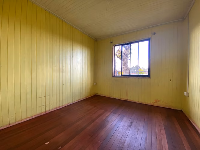 CASA EN CINCO NORTE, TEMUCO  2 DORMITORIOS, AMPLIO TERRENO - Imagen 17