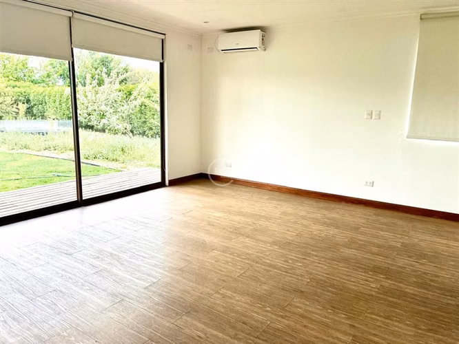 Linda Casa en venta de 3 dorm + servicio - Imagen 15