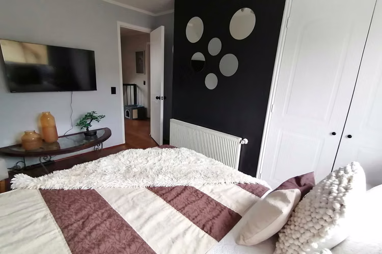 EXCLUSIVA CASA! 5D+5B+PISCINA+QUINCHO (185094) - Imagen 17
