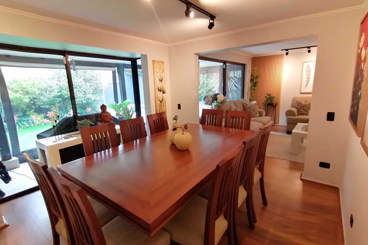 EXCLUSIVA CASA! 5D+5B+PISCINA+QUINCHO (185094) - Imagen 5