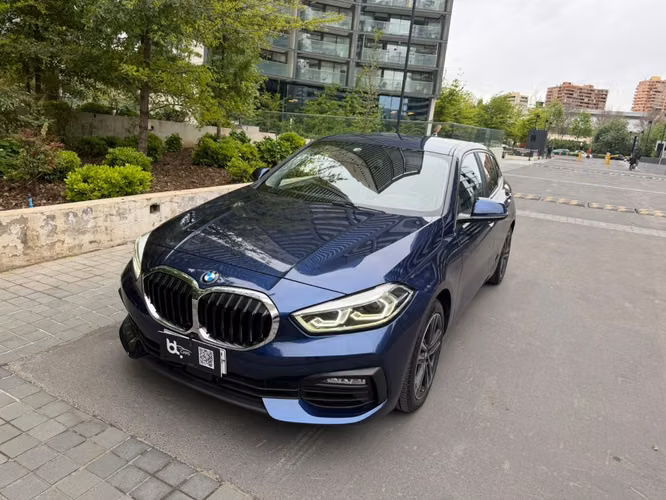 BMW 118I 1.5 AUT 2021 - Imagen 9