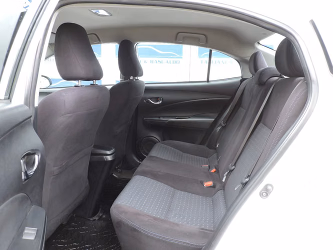 TOYOTA YARIS E 1.5  2023 - Imagen 7