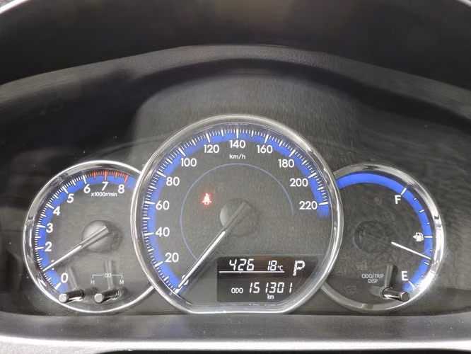 TOYOTA YARIS E 1.5  2023 - Imagen 4