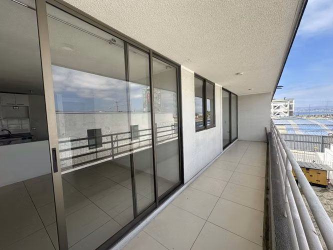 Depto 2D/2B con terraza y vista a cerros, gg.cc incluidos - Imagen 7