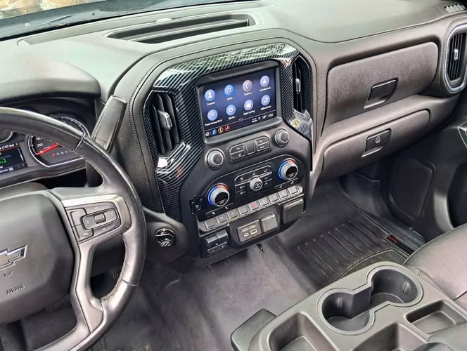 CHEVROLET SILVERADO 4X4 LT 5.3 AUT 2022 - Imagen 9