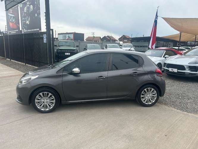 PEUGEOT 208 1.2 SIGNATURE PURETECH 4X2 2021