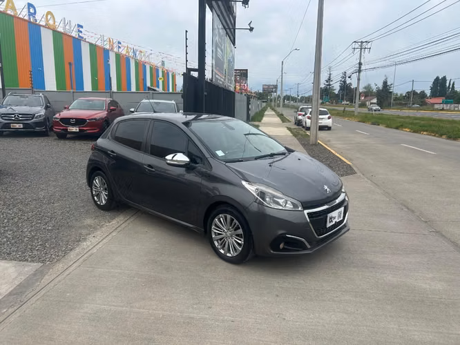 PEUGEOT 208 1.2 SIGNATURE PURETECH 4X2 2021 - Imagen 4