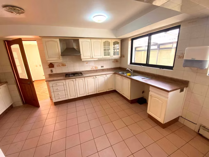 Amplia Casa Comercial-Habitacional  (185104) - Imagen 9