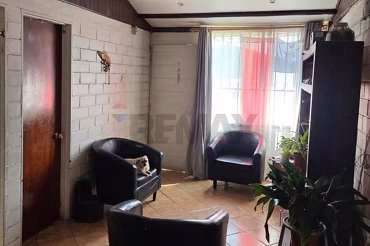 Casa con gran terreno y potencial en las condes - Imagen 8