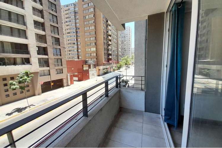"arrienda moderno dpto carmen stgo" - Imagen 2