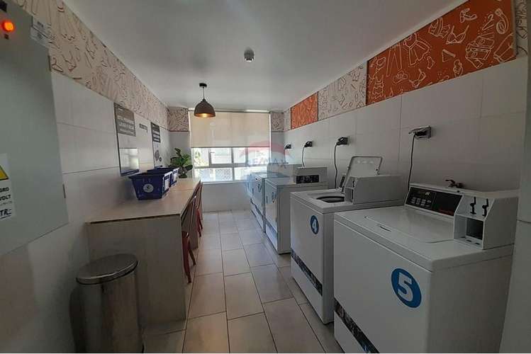 "arrienda moderno dpto carmen stgo" - Imagen 26