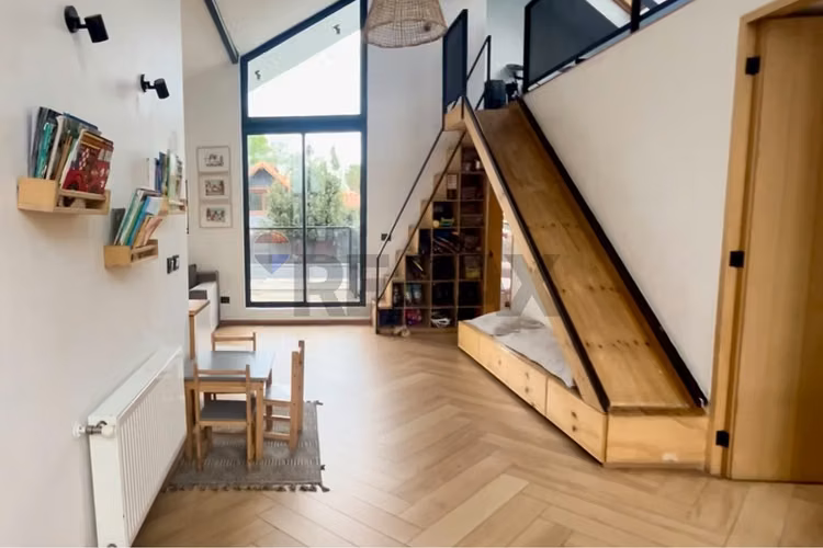 Casa remodelada en san carlos de apoquindo - Imagen 1