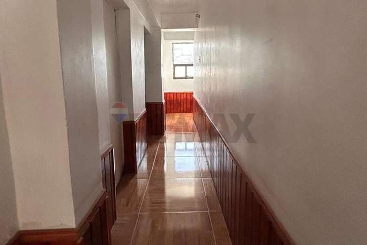 Casa de 3 pisos para empresa - Imagen 13