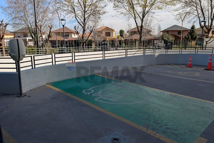 Hacienda macul | 3d y 2 estacionamientos - Imagen 31