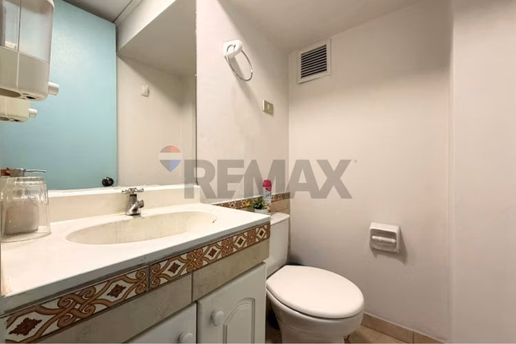 Consultorio tres box - edif century - Imagen 7