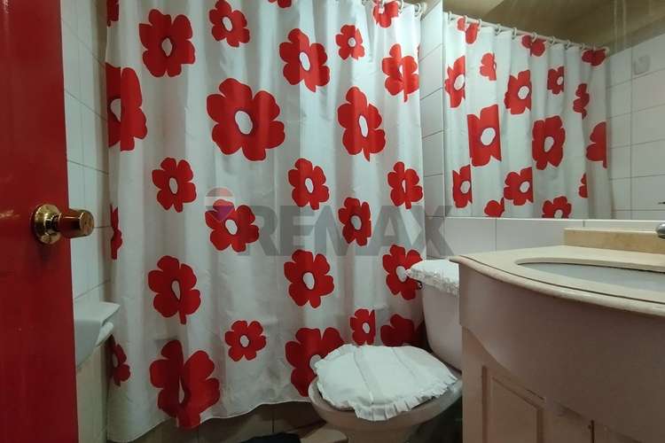 Arriendo amplio depto  1dorm 1b metro cal y canto - Imagen 8