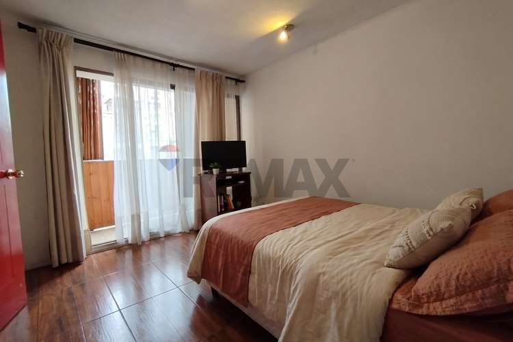 Arriendo amplio depto  1dorm 1b metro cal y canto - Imagen 10